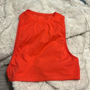 lulu crop top size 2